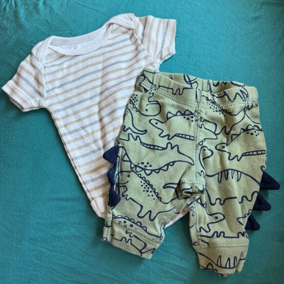 Dinosaur outfit - Picture 1 of 4
